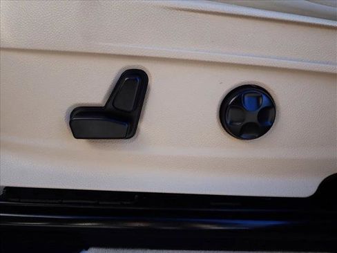 Used 2019 Alfa Romeo Stelvio Ti Lusso w/ Quick Order Package 22X Lusso image 14