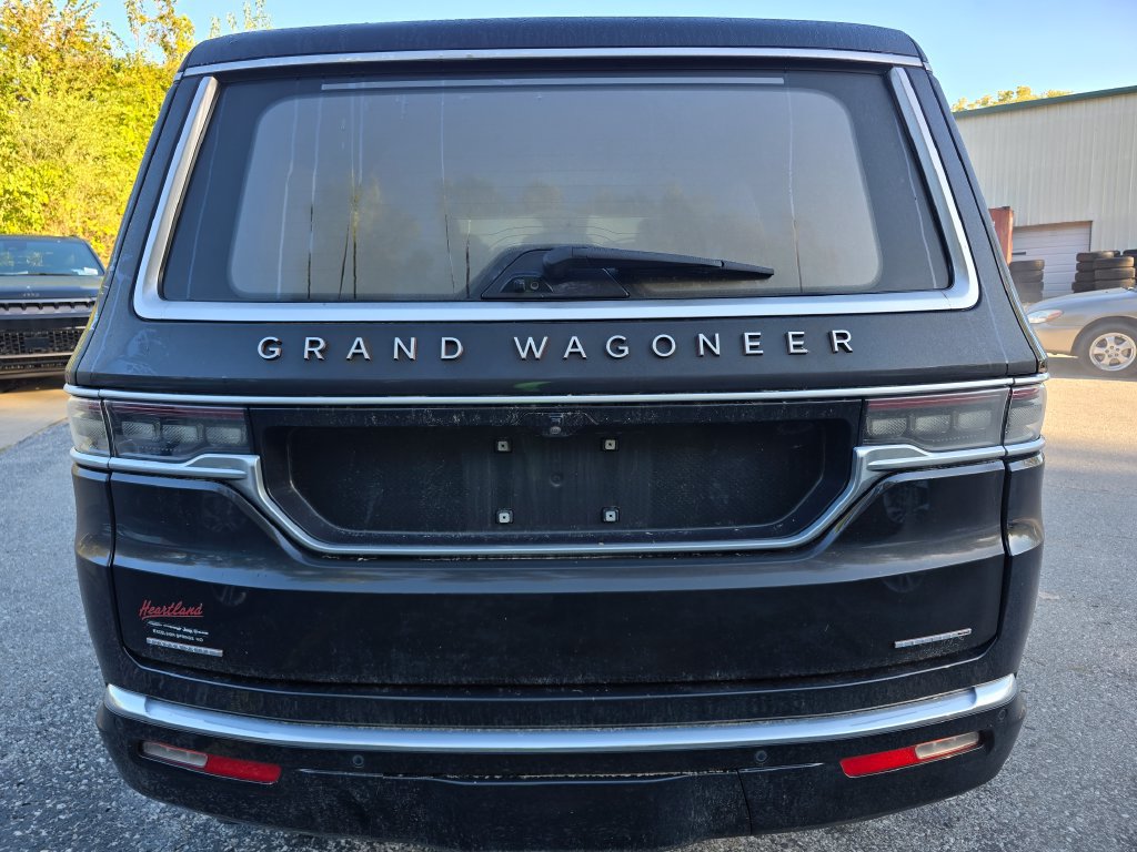 Used 2022 Jeep Grand Wagoneer Series III AWD/4WD image 6