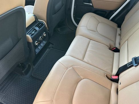 New 2026 Land Rover Defender 110 X-Dynamic SE AWD/4WD image 24