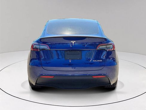 Used 2022 Tesla Model Y Performance image 5