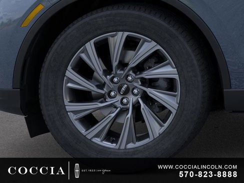 New 2026 Lincoln Aviator AWD image 19