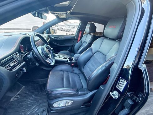 Used 2021 Porsche Macan GTS w/ Sport Chrono Package image 23