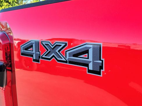 New 2026 Ford F250 Lariat w/ Black Appearance Package image 7