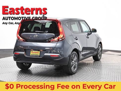 Used 2021 Kia Soul S FWD image 5
