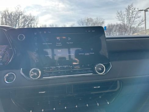 Used 2024 Chevrolet Colorado ZR2 w/ ZR2 Convenience Package III image 21