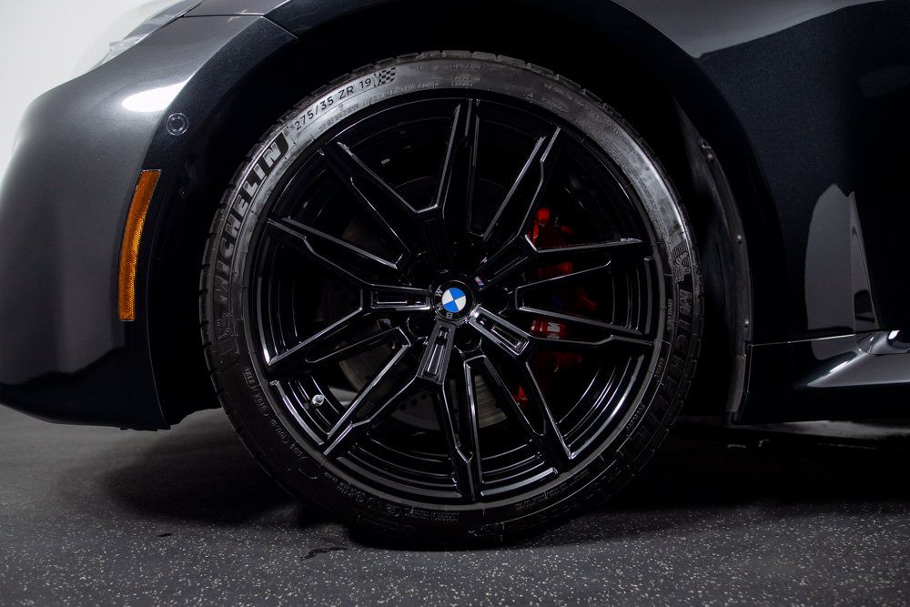 Used 2025 BMW M2 w/ Carbon Package RWD image 9