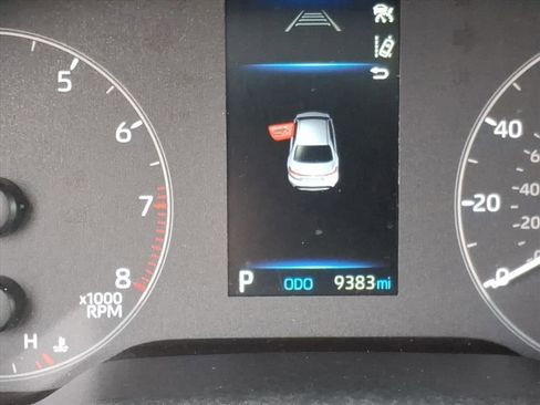 Used 2025 Toyota Corolla LE image 6