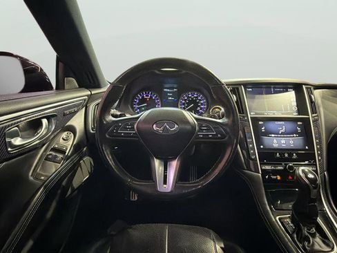 Used 2017 INFINITI Q60 Red Sport 400 image 16