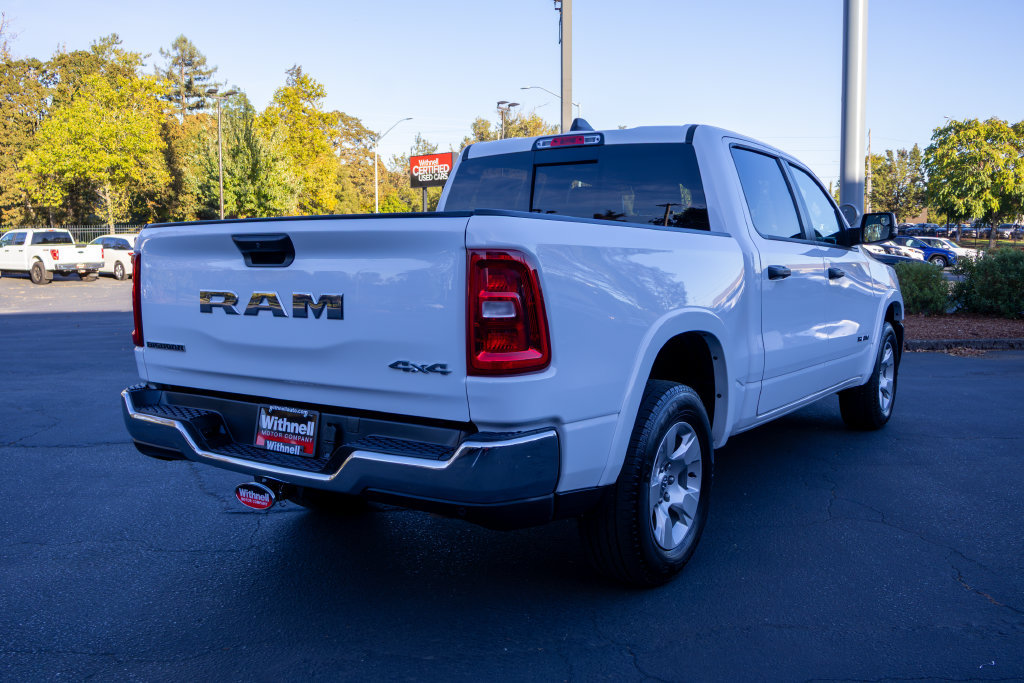Used 2025 RAM 1500 Big Horn AWD/4WD image 7