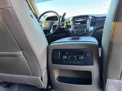 Used 2018 Chevrolet Suburban Premier image 16
