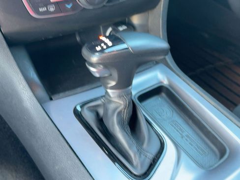 Used 2022 Dodge Charger R/T w/ Blacktop Package image 17