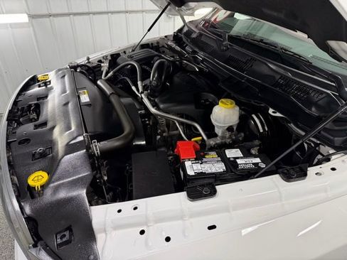 Used 2019 RAM 1500 Tradesman w/ Chrome Appearance Group AWD/4WD image 21