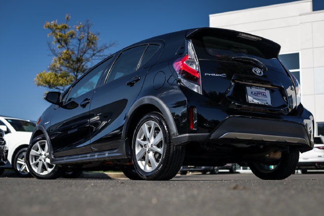 Used 2018 Toyota Prius C Four FWD image 2