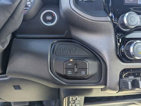New 2026 RAM 3500 Tradesman w/ Chrome Appearance Group A AWD/4WD image 15