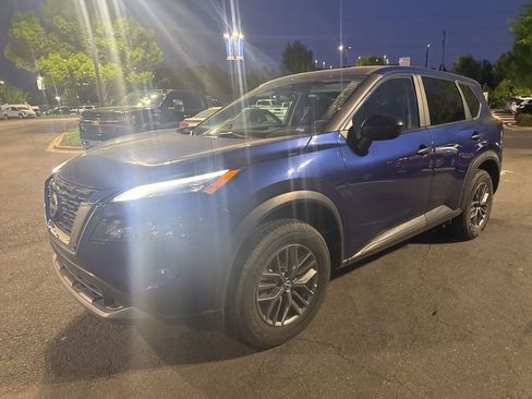 Used 2023 Nissan Rogue S FWD image 21