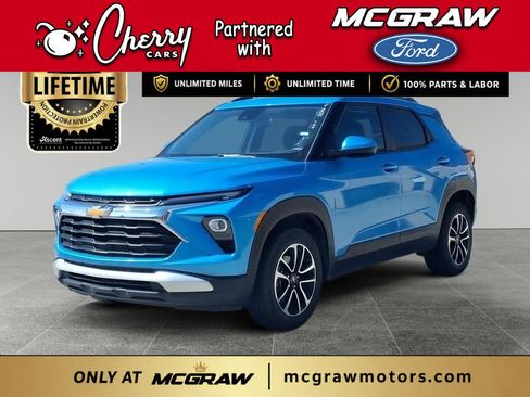 Used 2025 Chevrolet TrailBlazer LT AWD/4WD image 1