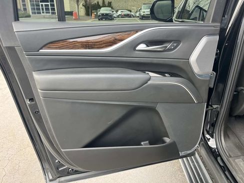 Used 2021 Cadillac Escalade ESV Sport Platinum image 19