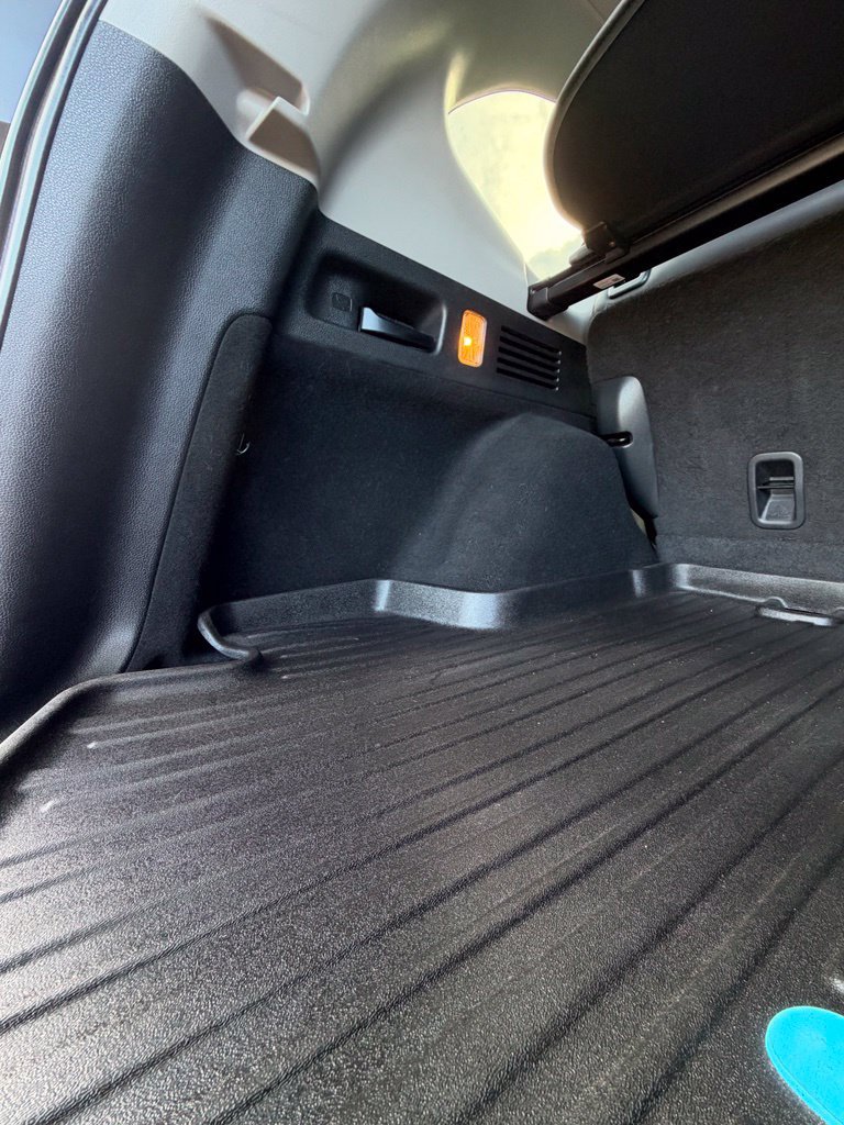 Used 2022 Honda CR-V Touring image 11