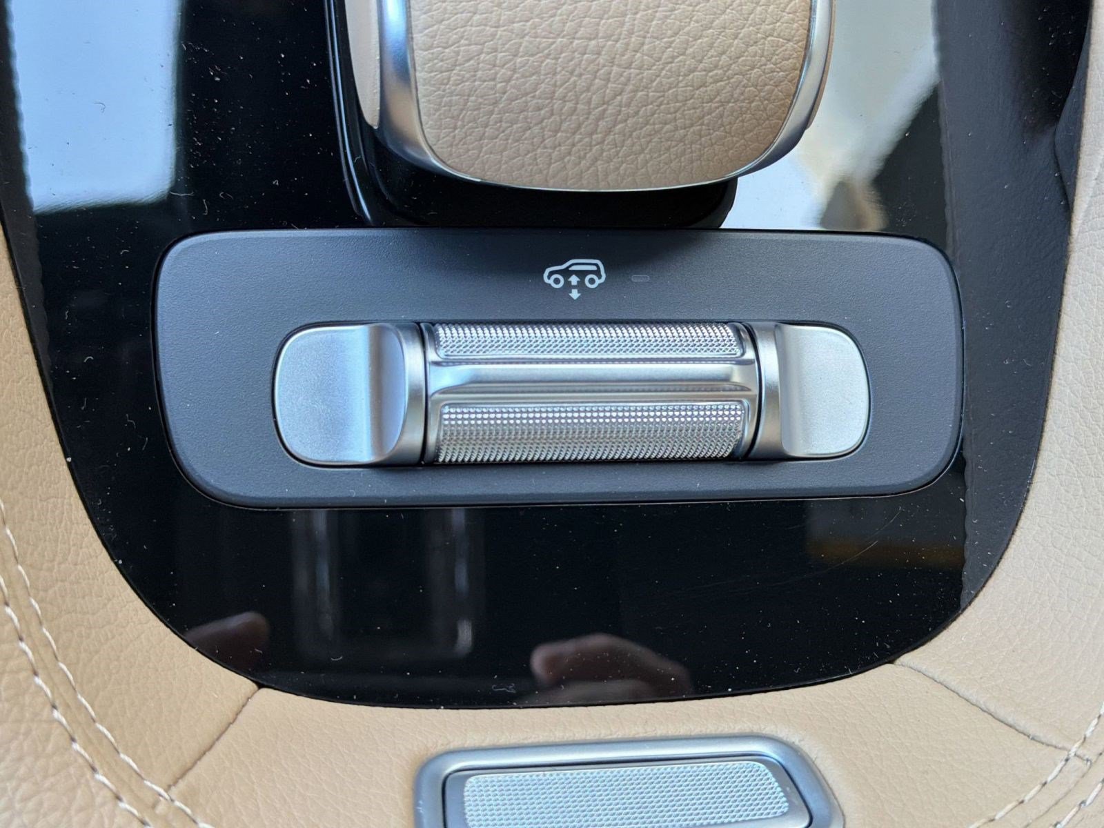 New 2026 Mercedes-Benz GLS 450 4MATIC image 18