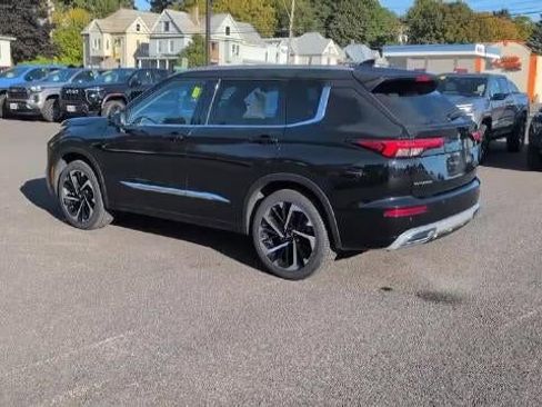 Used 2024 Mitsubishi Outlander SEL image 6