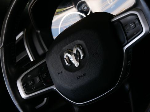 Used 2023 RAM 1500 Big Horn AWD/4WD image 25