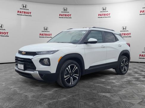Used 2023 Chevrolet TrailBlazer LT FWD image 1