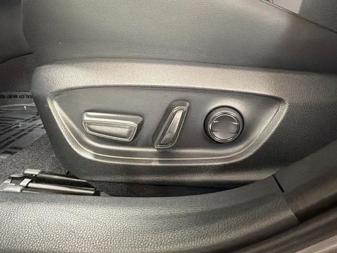 New 2026 Toyota Prius Plug-In Hybrid image 24