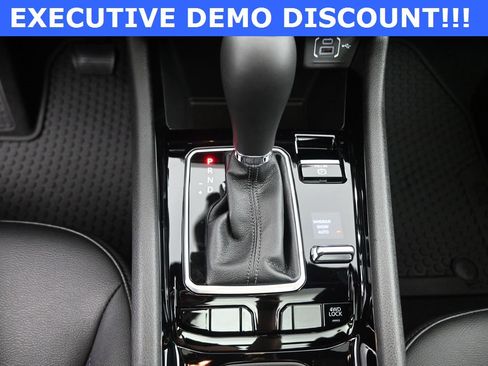 New 2025 Jeep Compass Latitude w/ Sun & Sound Group image 3