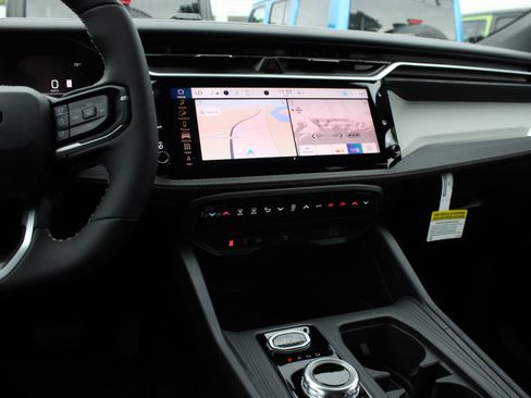 New 2026 Jeep Cherokee Limited AWD/4WD image 33