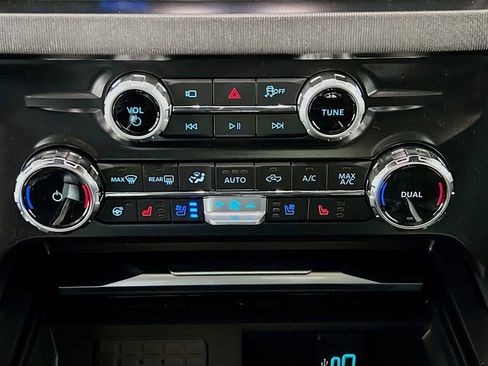 New 2026 Ford F350 Platinum image 9