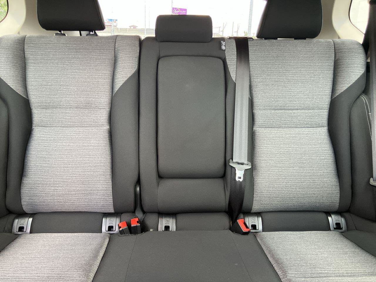 Used 2022 Nissan Rogue SV FWD image 30