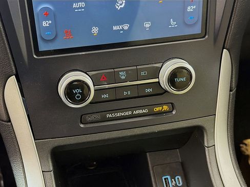 Used 2022 Ford Edge SEL w/ Convenience Package image 35