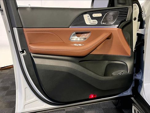 New 2026 Mercedes-Benz GLE 450 4MATIC image 11