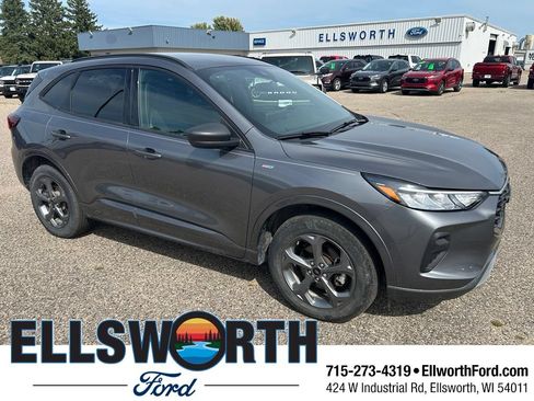 Used 2024 Ford Escape ST-Line w/ Tech Pack #1 AWD/4WD image 1