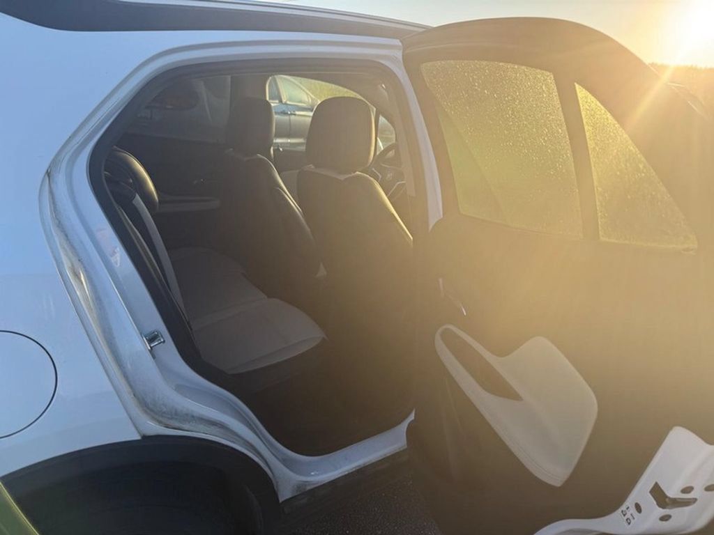 Used 2020 Buick Encore Preferred FWD image 7