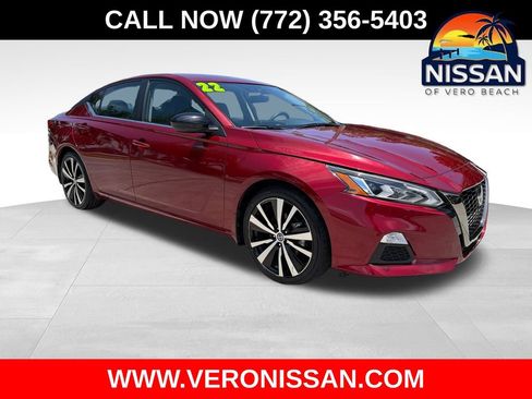Used 2022 Nissan Altima 2.5 SR FWD image 1