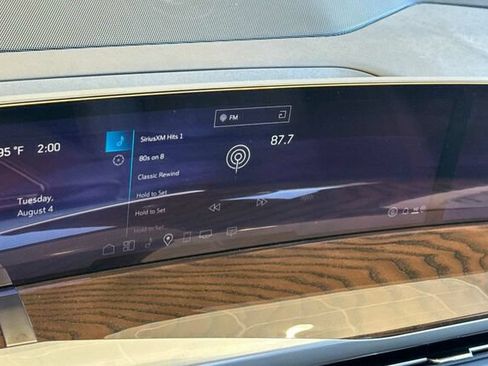 New 2026 Cadillac Escalade ESV Platinum Sport AWD/4WD image 18