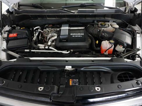 Used 2023 Chevrolet Silverado 1500 High Country w/ Technology Package image 13