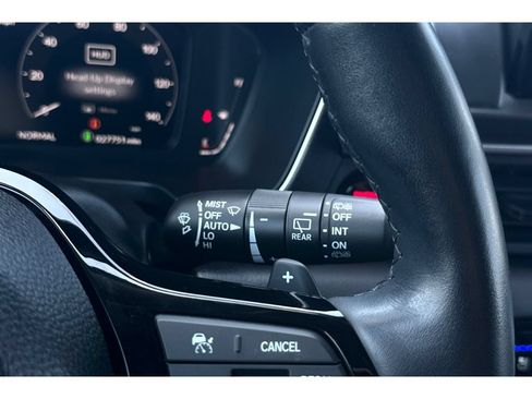 Used 2024 Honda Pilot Elite image 41