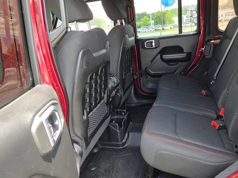 Used 2021 Jeep Wrangler Unlimited Rubicon AWD/4WD image 10