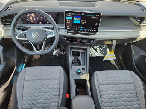New 2026 Volkswagen Tiguan S AWD/4WD image 10