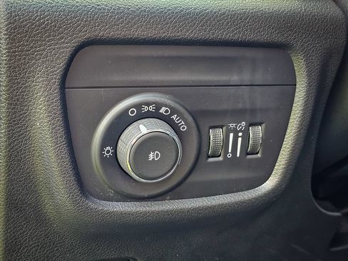 Used 2021 Jeep Grand Cherokee L Limited AWD/4WD image 15