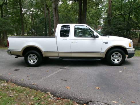 Used 1999 Ford F150 Lariat image 4