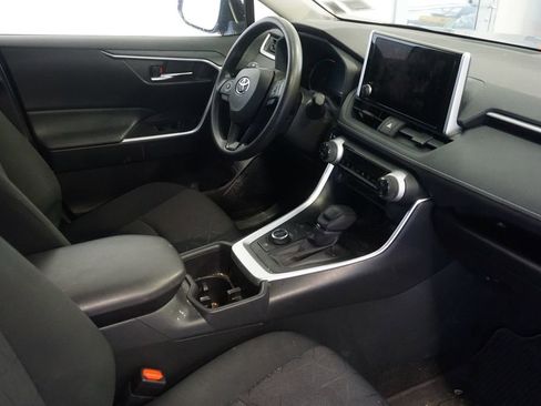 Used 2023 Toyota RAV4 XLE image 19