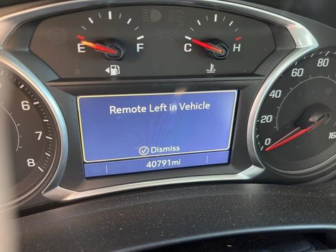 Used 2021 Chevrolet Equinox Premier FWD image 23