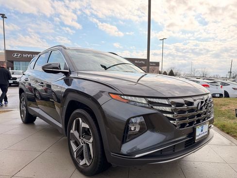 Used 2023 Hyundai Tucson Limited AWD/4WD image 14