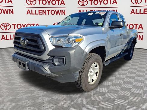Used 2022 Toyota Tacoma SR RWD image 3