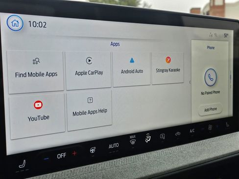 New 2026 Ford Maverick XLT w/ XLT Luxury Package FWD image 9