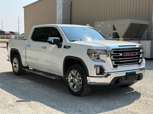 Used 2019 GMC Sierra 1500 SLT AWD/4WD image 3