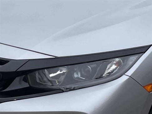 Used 2020 Honda Civic Sport image 9